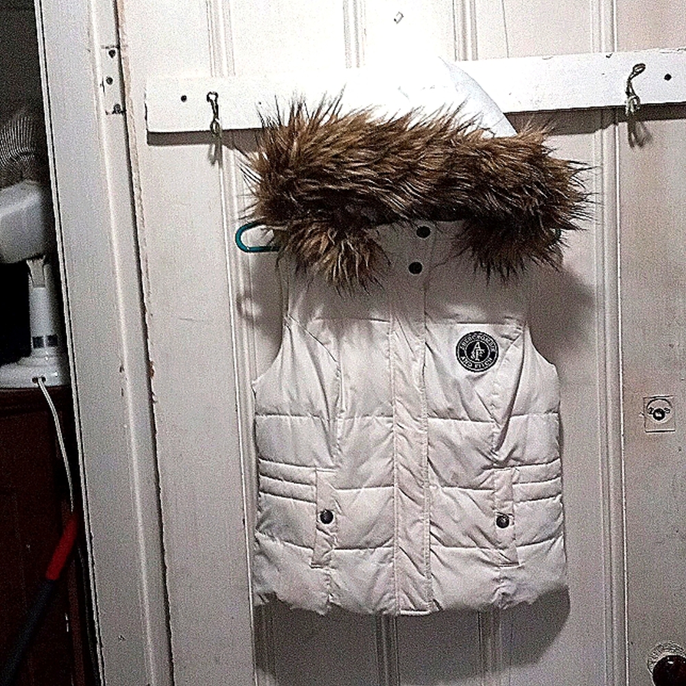 Abercrombie $ Fitch hooded vest